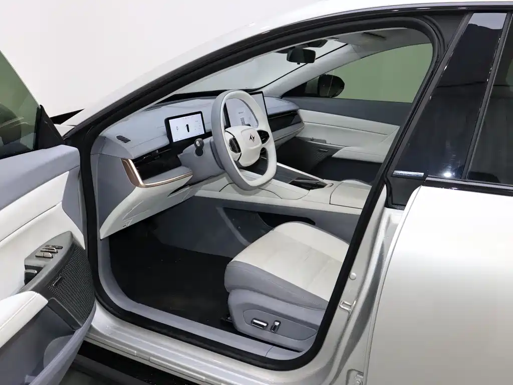 Dongfeng eπ007 2024 620Pro