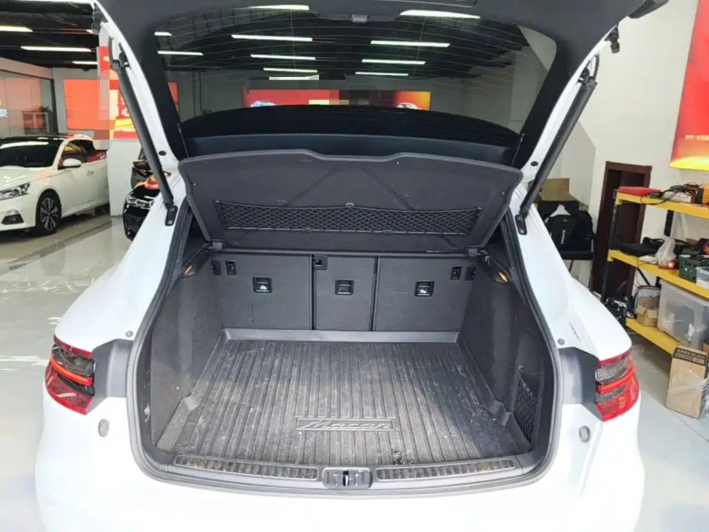 Porsche Macan — миниатюра 19