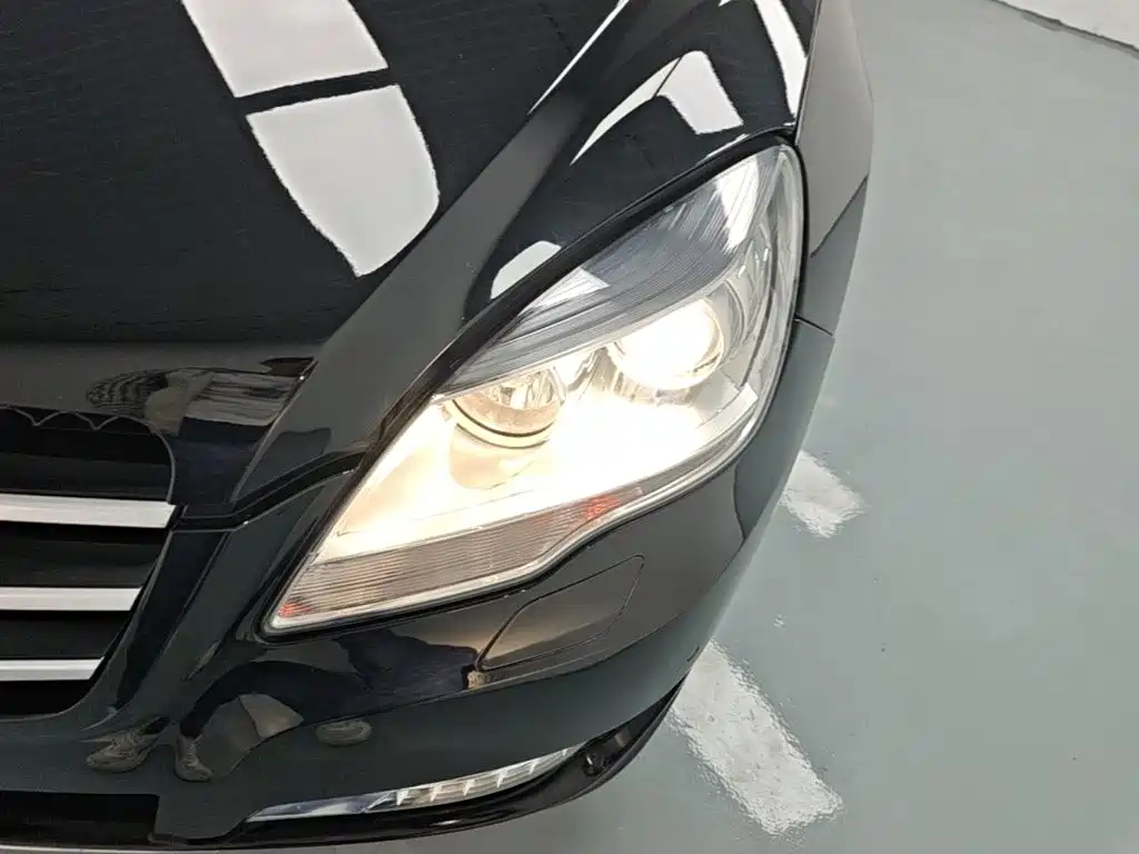 Mercedes-Benz R-Class — миниатюра 24