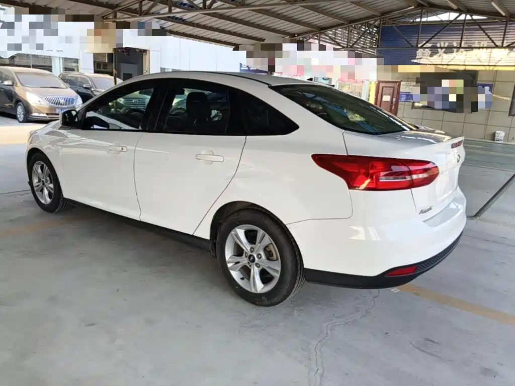 Ford Focus — миниатюра 5