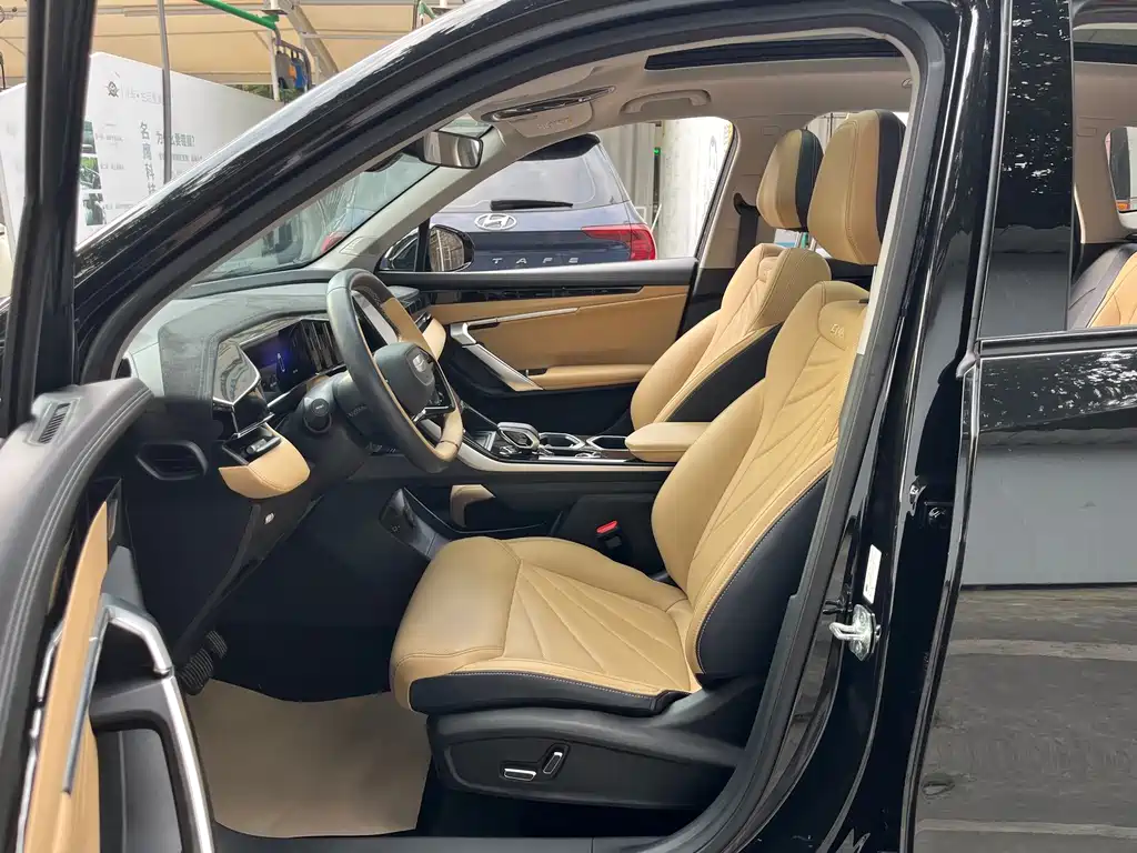 Geely Boyue L — миниатюра 8