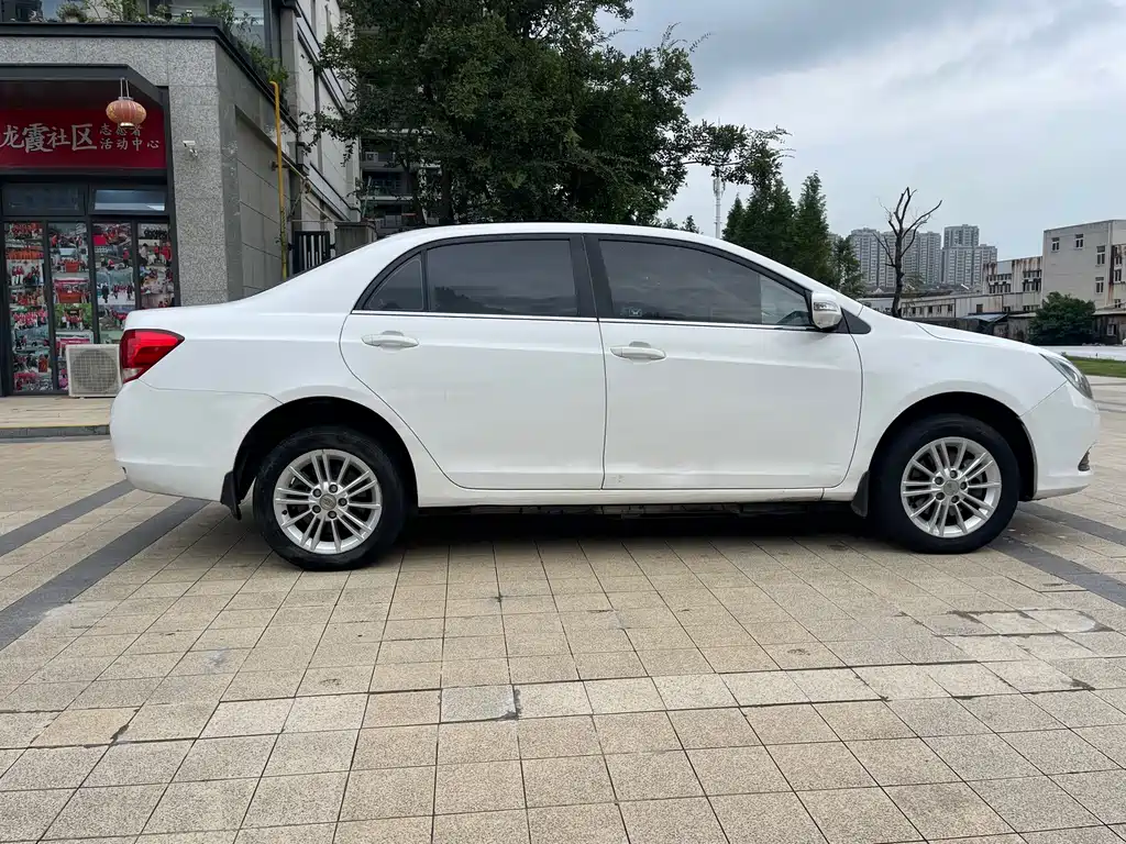 BYD e5 — миниатюра 8