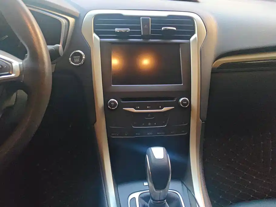 Ford Mondeo — миниатюра 13