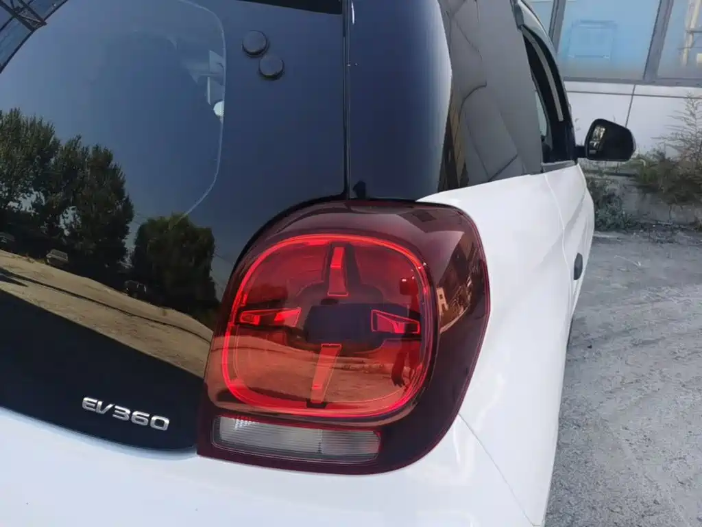 Roewe Clever — миниатюра 8