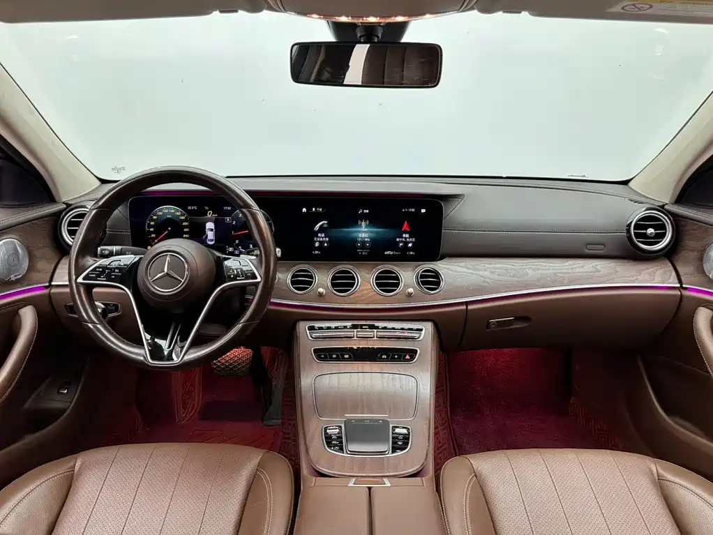 Mercedes-Benz E-Class — миниатюра 10