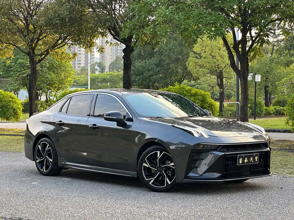 Lynk & Co 03 — миниатюра 3