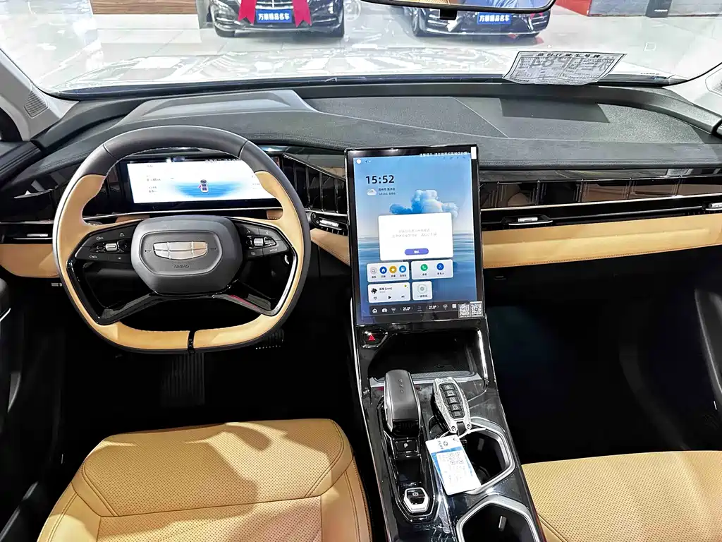 Geely Boyue L L 2023 1.5TD DCT Luxury