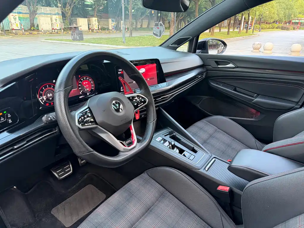 Volkswagen Golf GTI — миниатюра 15