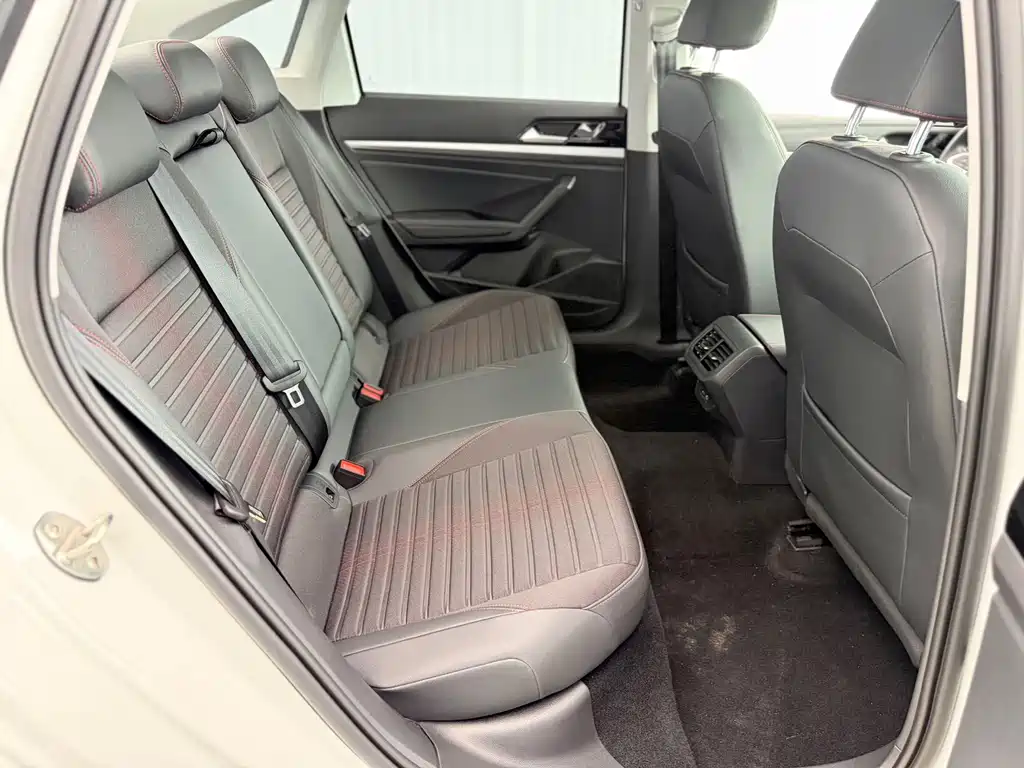 Volkswagen Lavida — миниатюра 18
