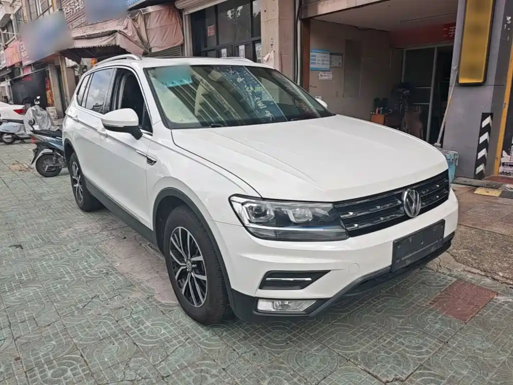 Volkswagen Tiguan L — миниатюра 4