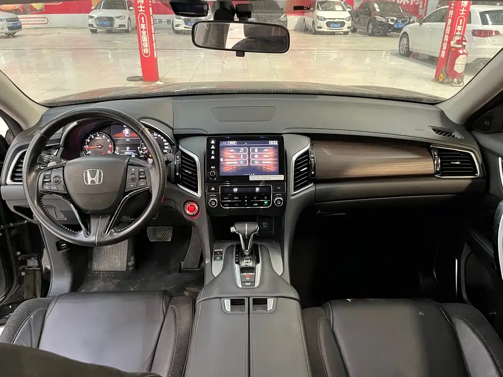 Honda Avancier — миниатюра 6