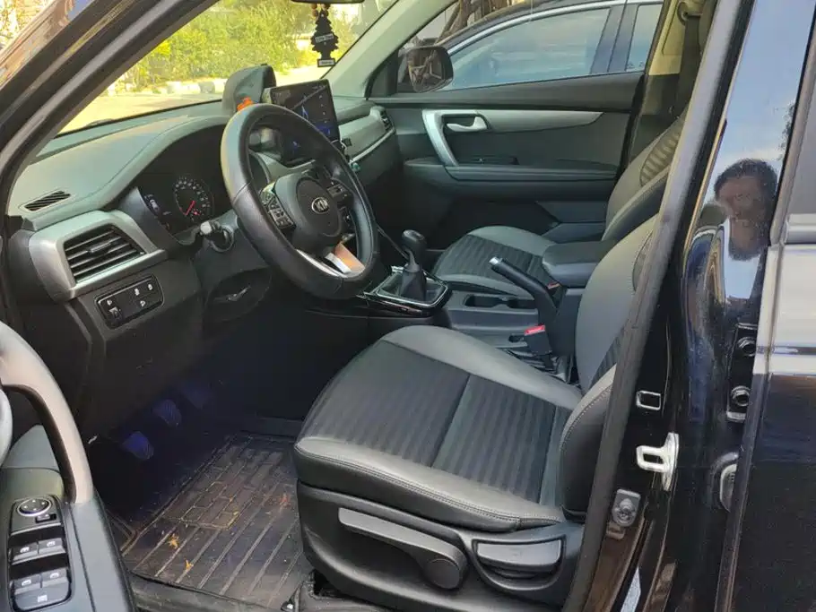 Kia Sportage — миниатюра 9