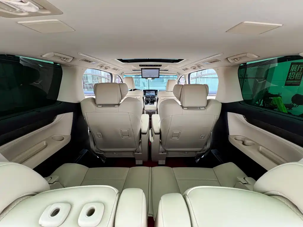 Toyota Alphard — фотографии объявления, Фото 24