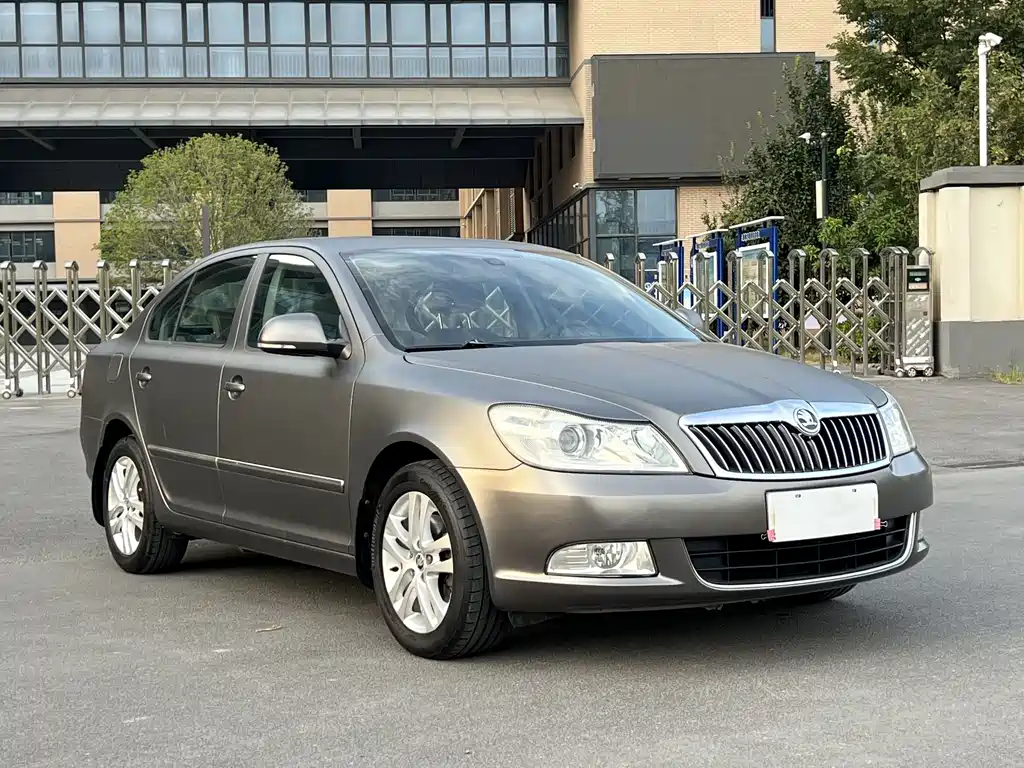 Skoda Octavia — миниатюра 3