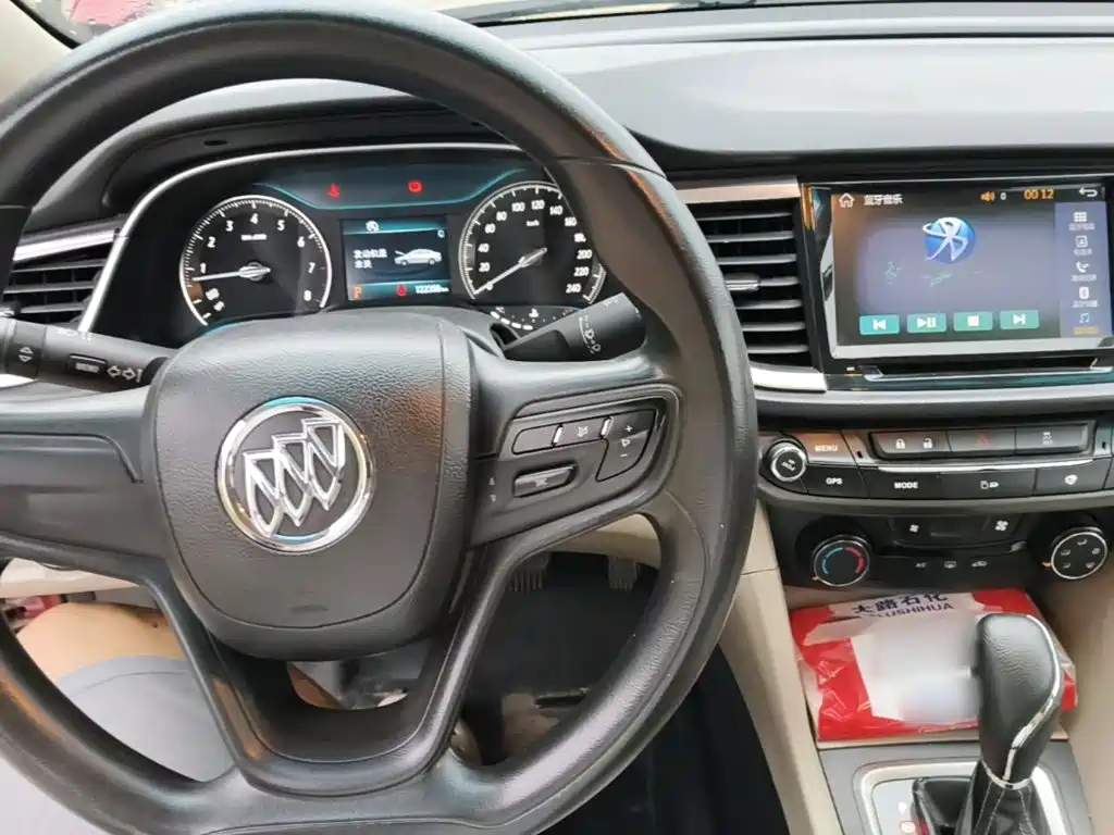 Buick Excelle — миниатюра 10