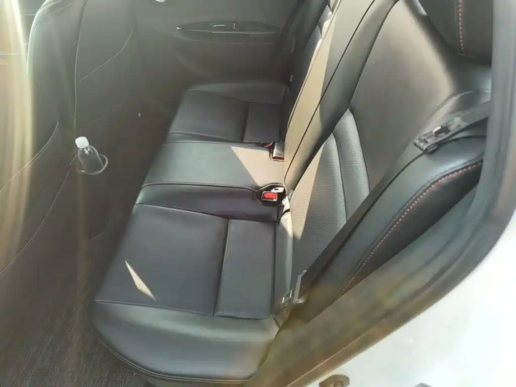 Toyota Yaris L — миниатюра 17