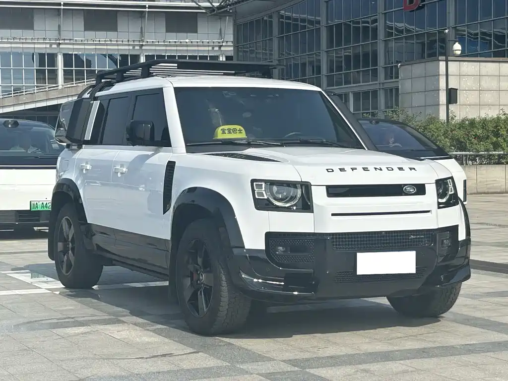 Land Rover Defender — миниатюра 3