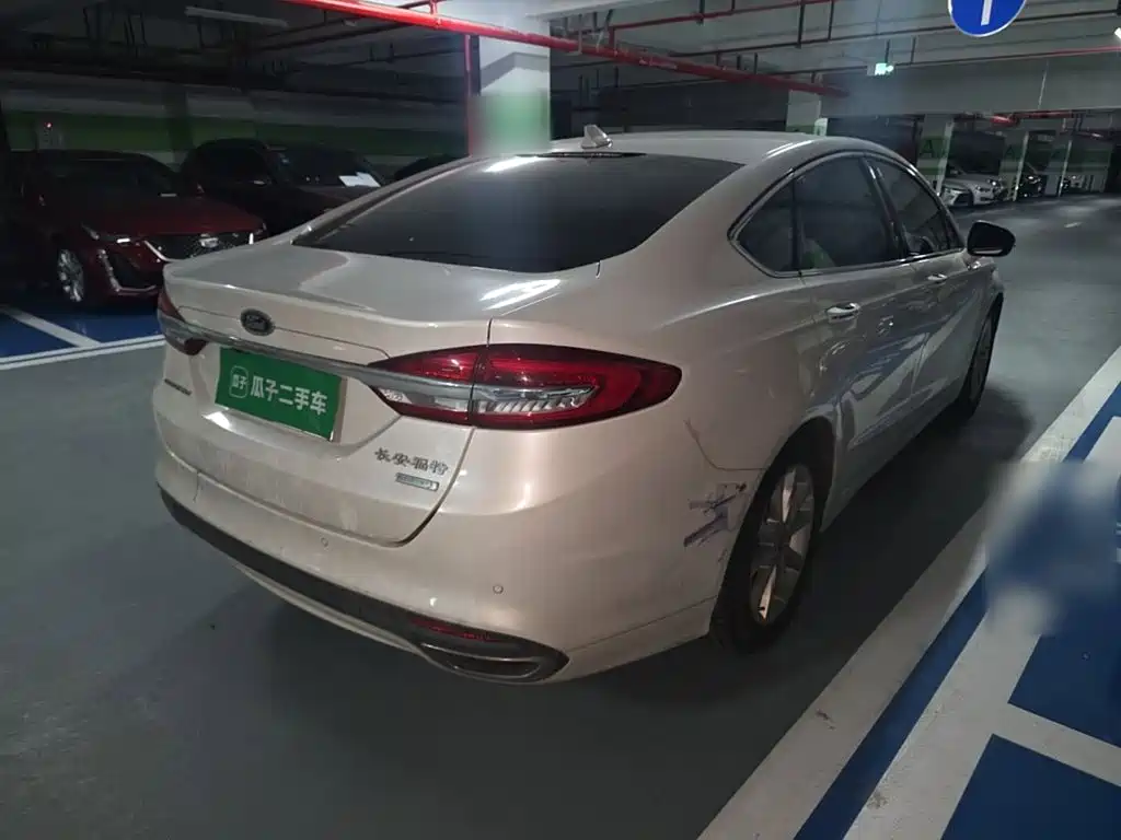 Ford Mondeo — миниатюра 7