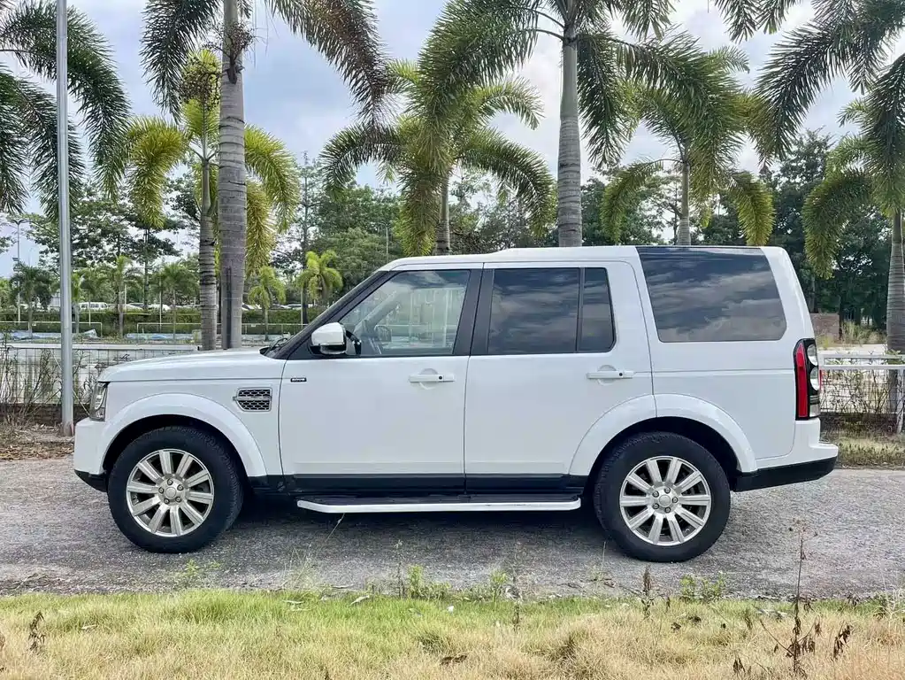 Land Rover Discovery — миниатюра 8