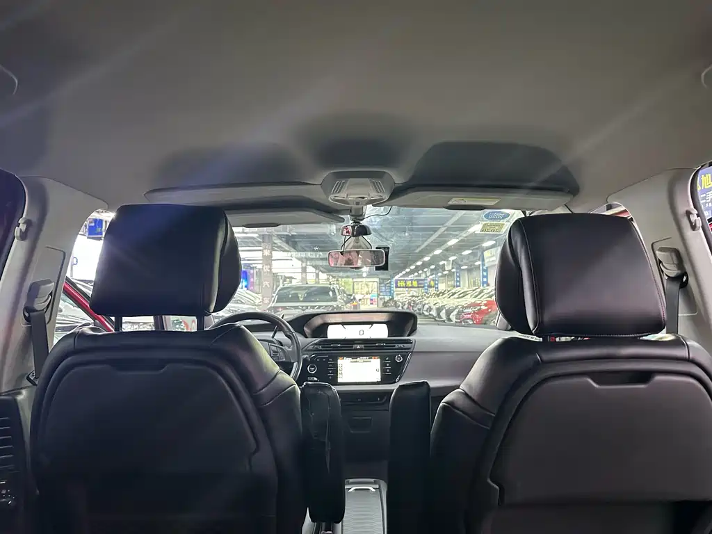 Citroen C4 Picasso — миниатюра 15