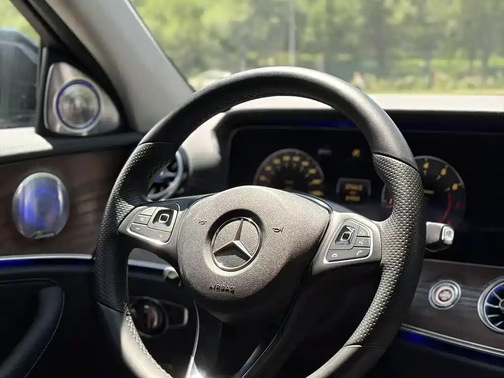 Mercedes-Benz E-Class E 2016 E 300 L Luxury
