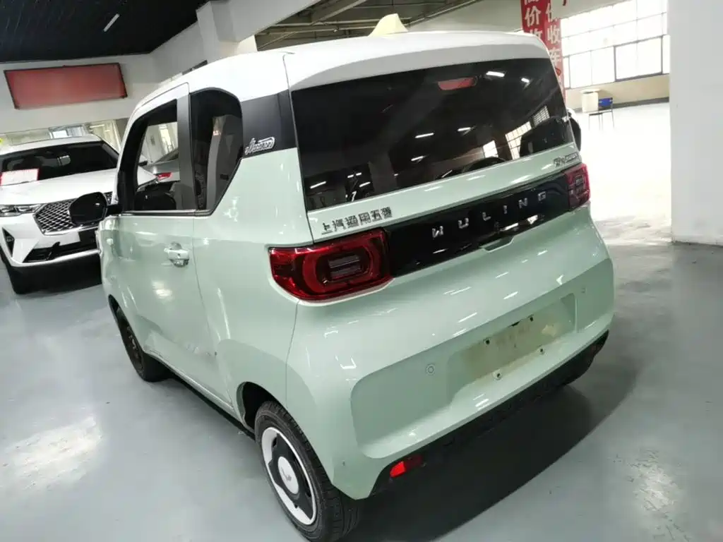 Wuling MINIEV — миниатюра 5