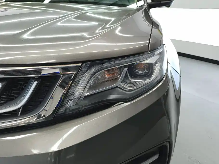 Geely Boyue — миниатюра 5