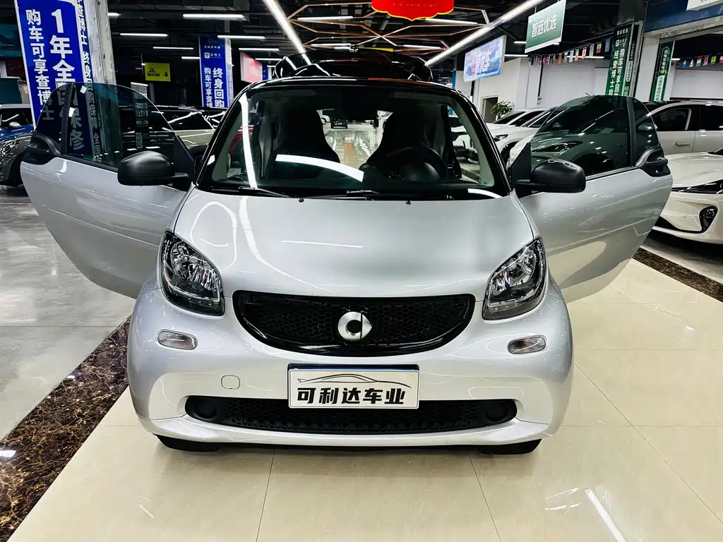 smart Smart Fortwo — миниатюра 30