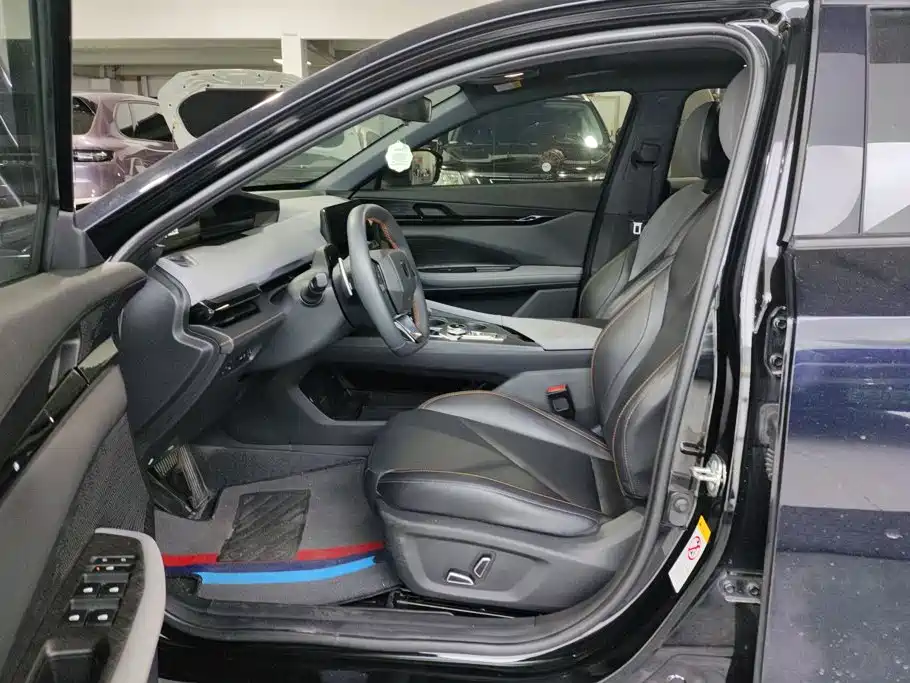 Changan UNI-V — миниатюра 9