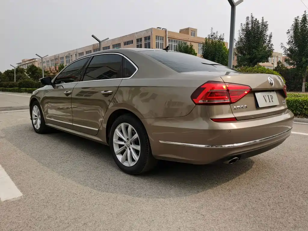 Volkswagen Passat — миниатюра 3
