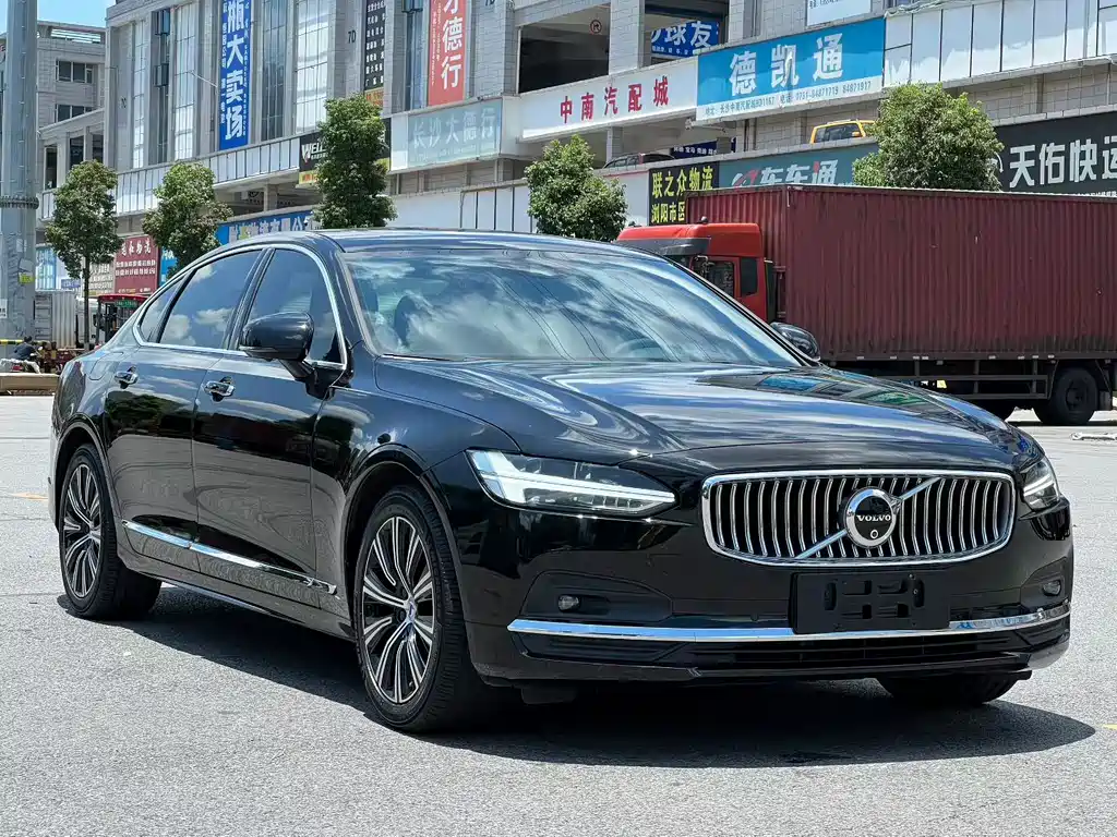 Volvo S90 2021 B5 Luxury