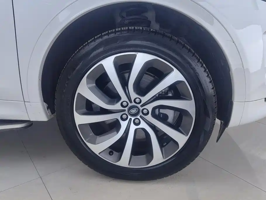 Land Rover Discovery Sport 2022 249PS R-Dynamic S 5 мест