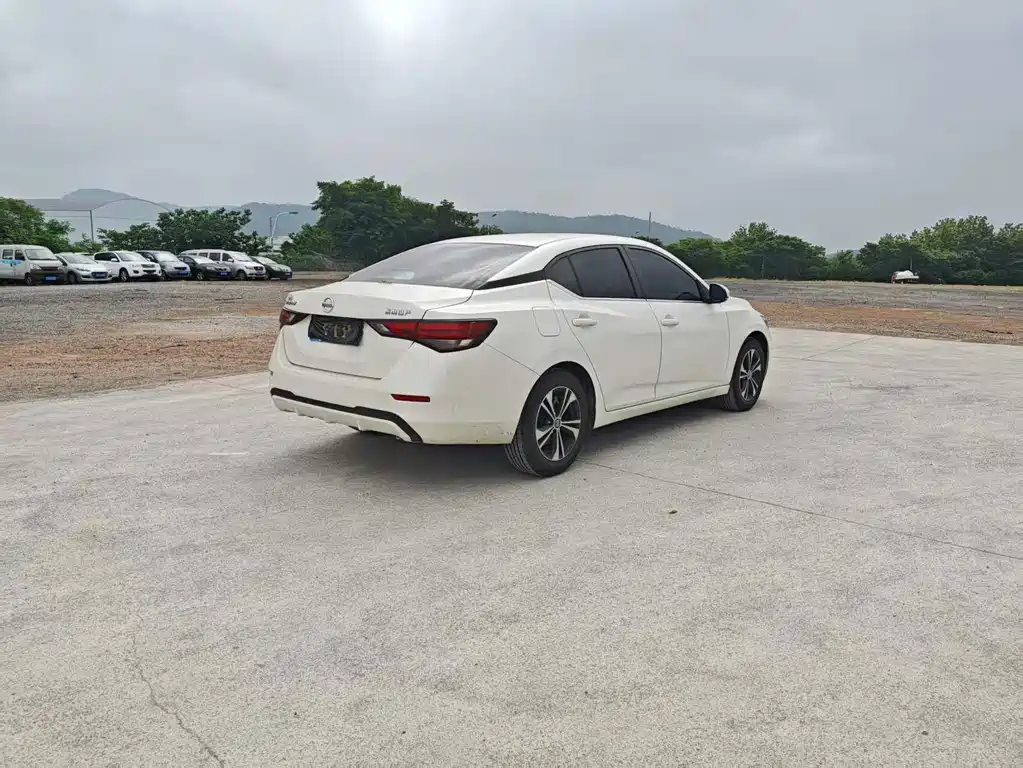 Nissan Sylphy — миниатюра 9
