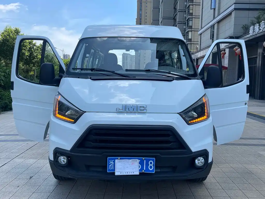 JMC Tesla — миниатюра 2