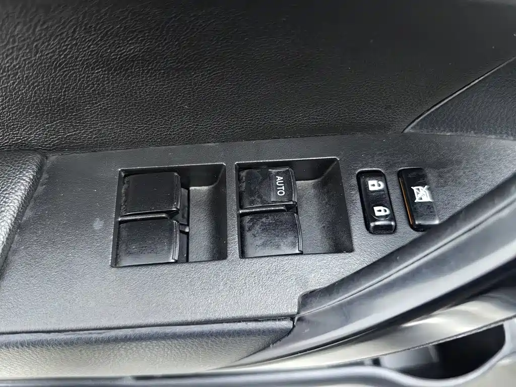 Toyota Corolla — миниатюра 9