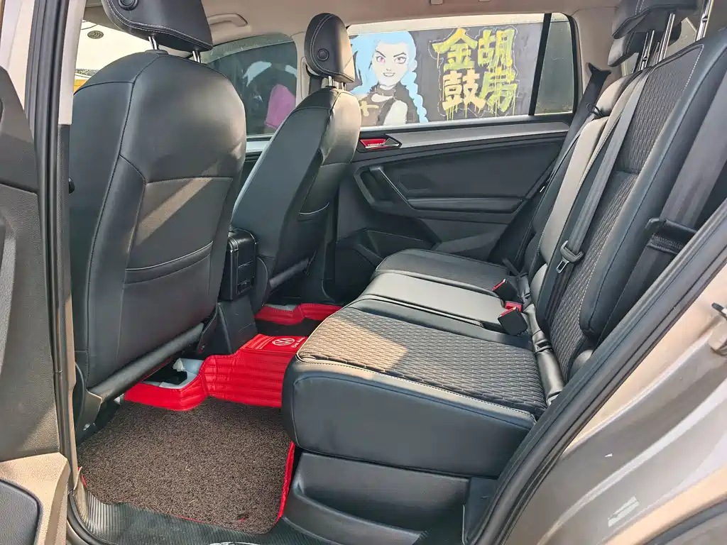 Volkswagen Tiguan L 330TSI Auto 2WD Elegant Edition, фото 11