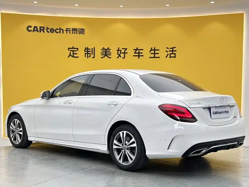 Mercedes-Benz C-Class — миниатюра 6