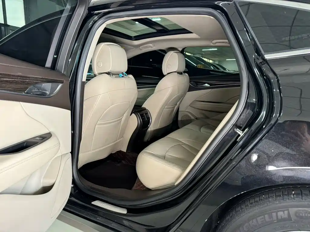 Buick LaCrosse — миниатюра 4