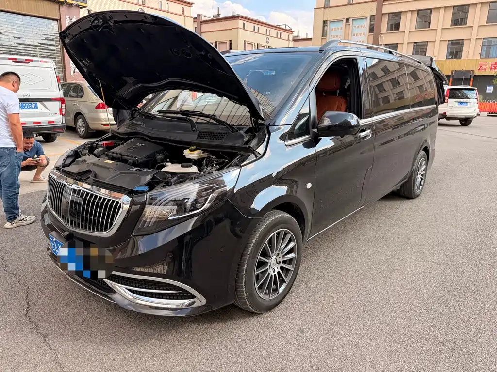 Mercedes-Benz Vito 2024