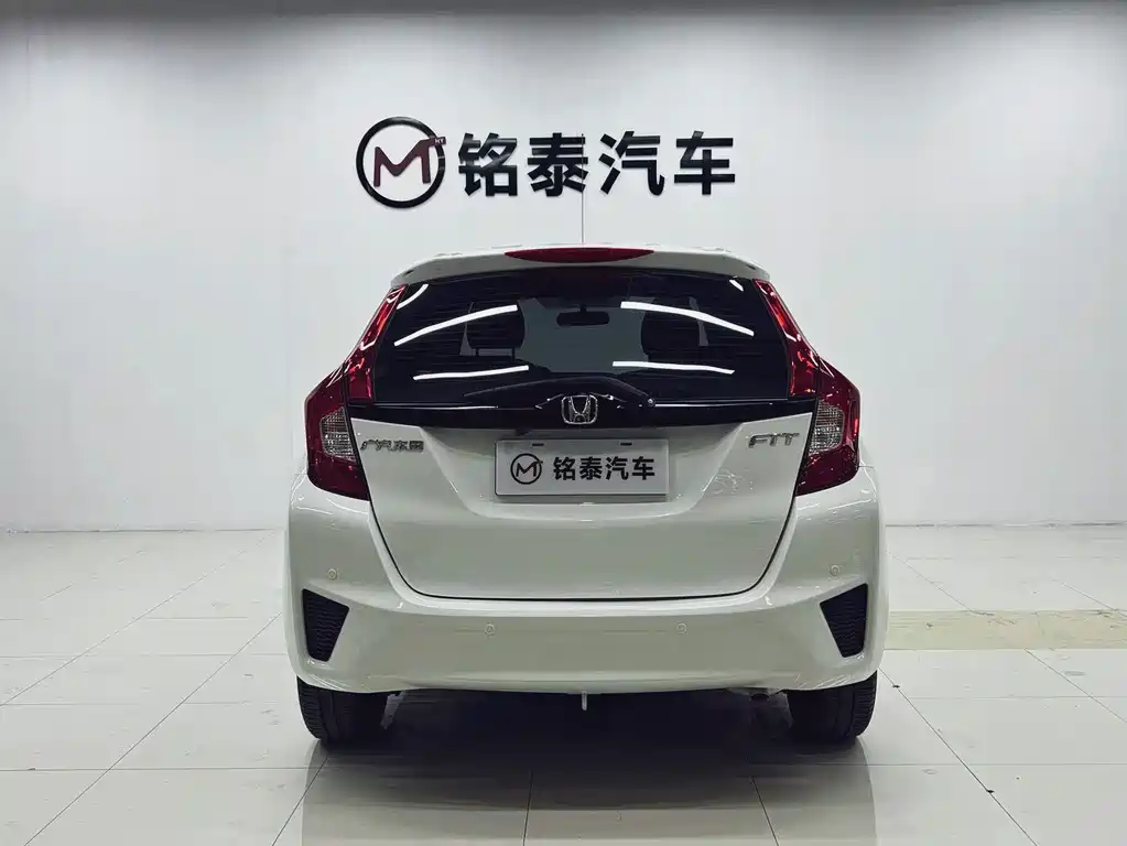 Honda Fit — миниатюра 9
