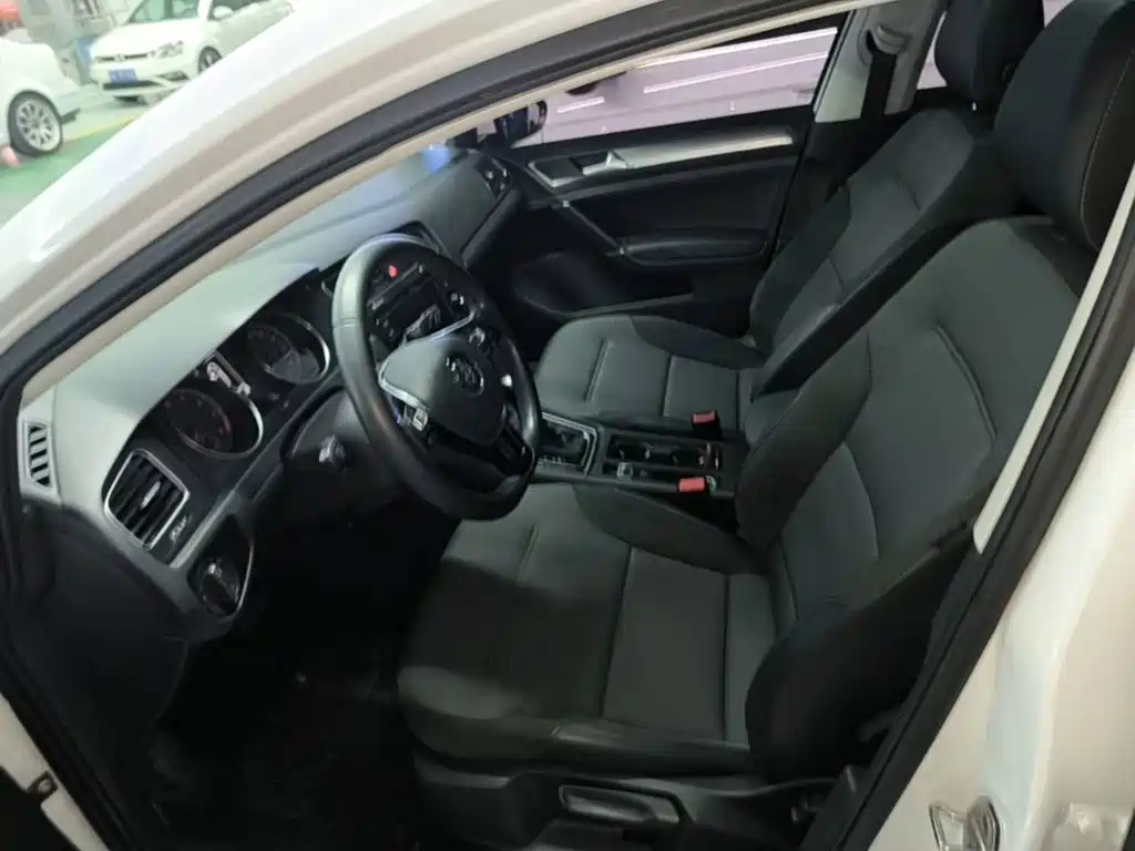 Volkswagen Golf — миниатюра 15