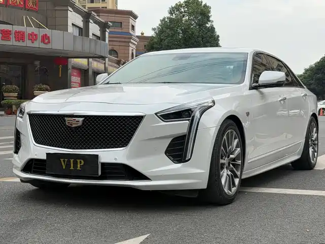 CADILLAC CT6