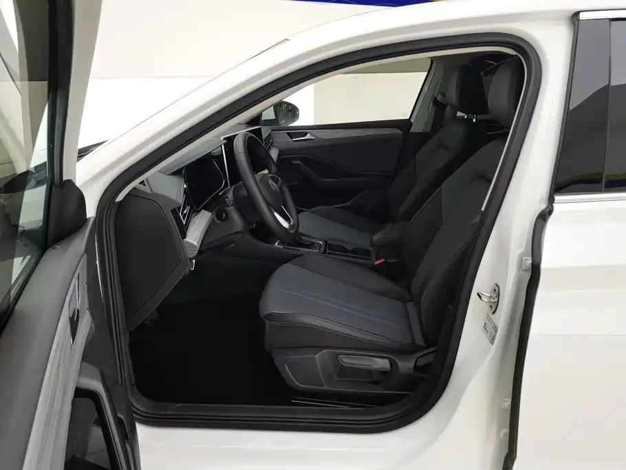 Volkswagen Sagitar — миниатюра 9