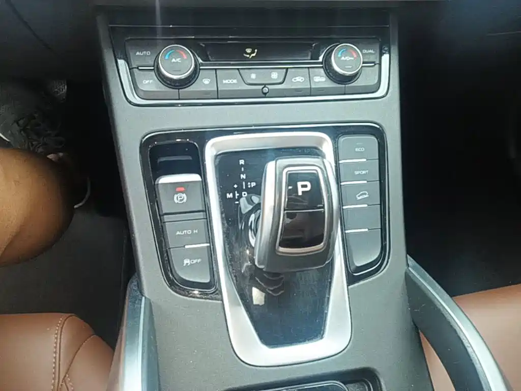 Geely Boyue — миниатюра 14