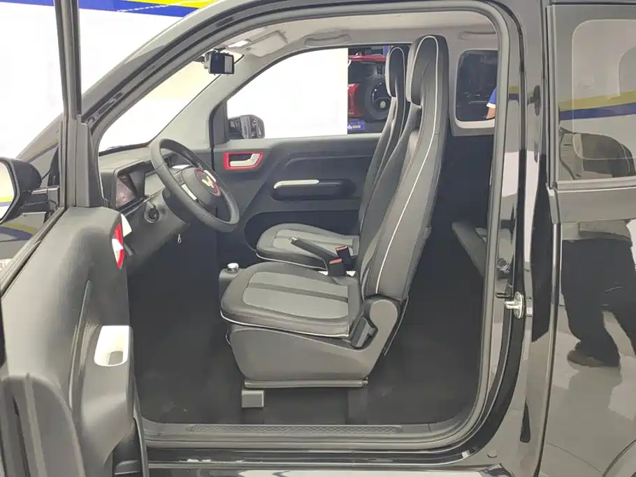 Wuling MINIEV — миниатюра 9