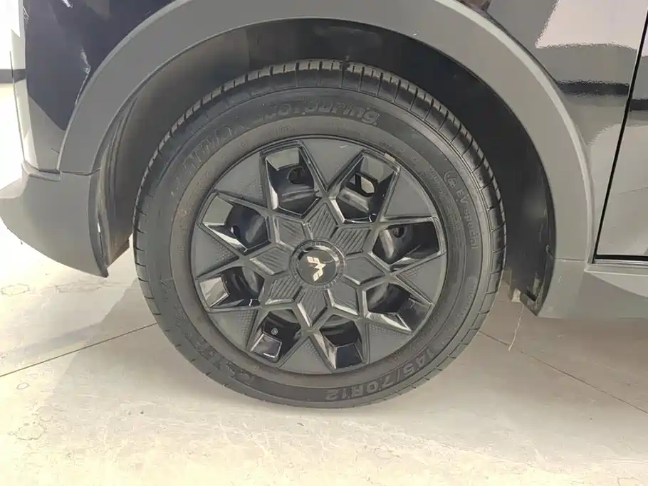 Wuling MINIEV — миниатюра 6