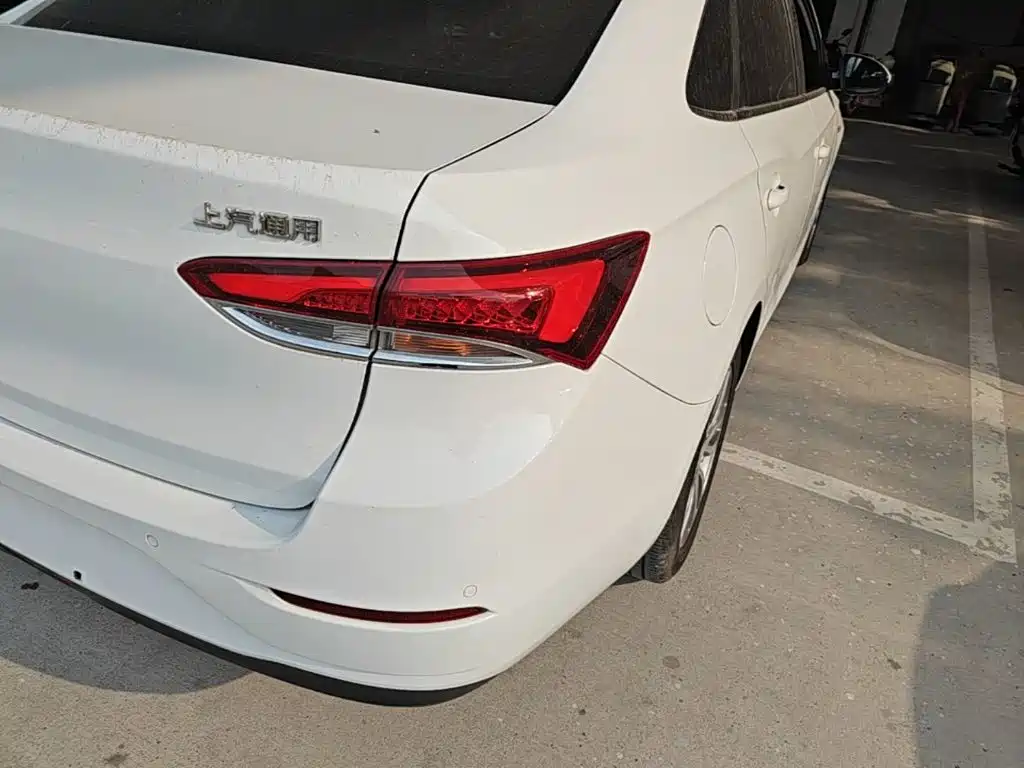 Buick Excelle — миниатюра 8