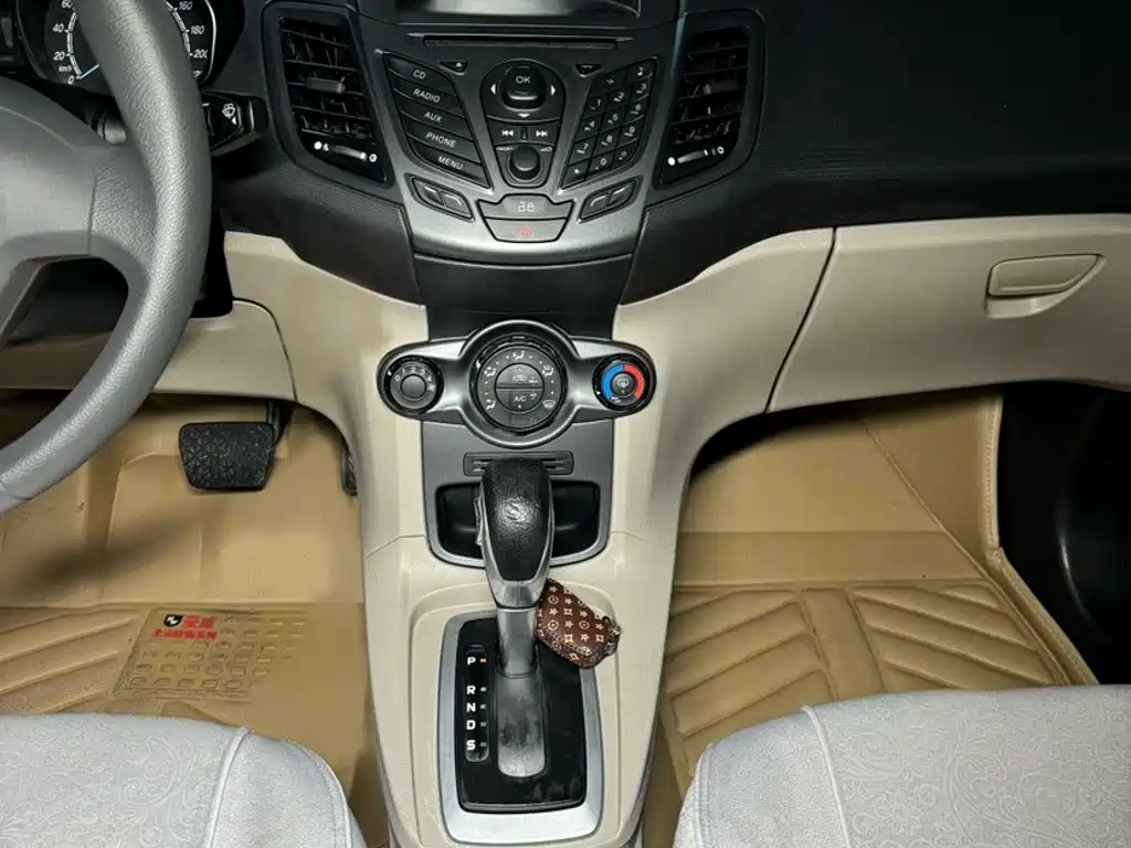 Ford Fiesta — миниатюра 10