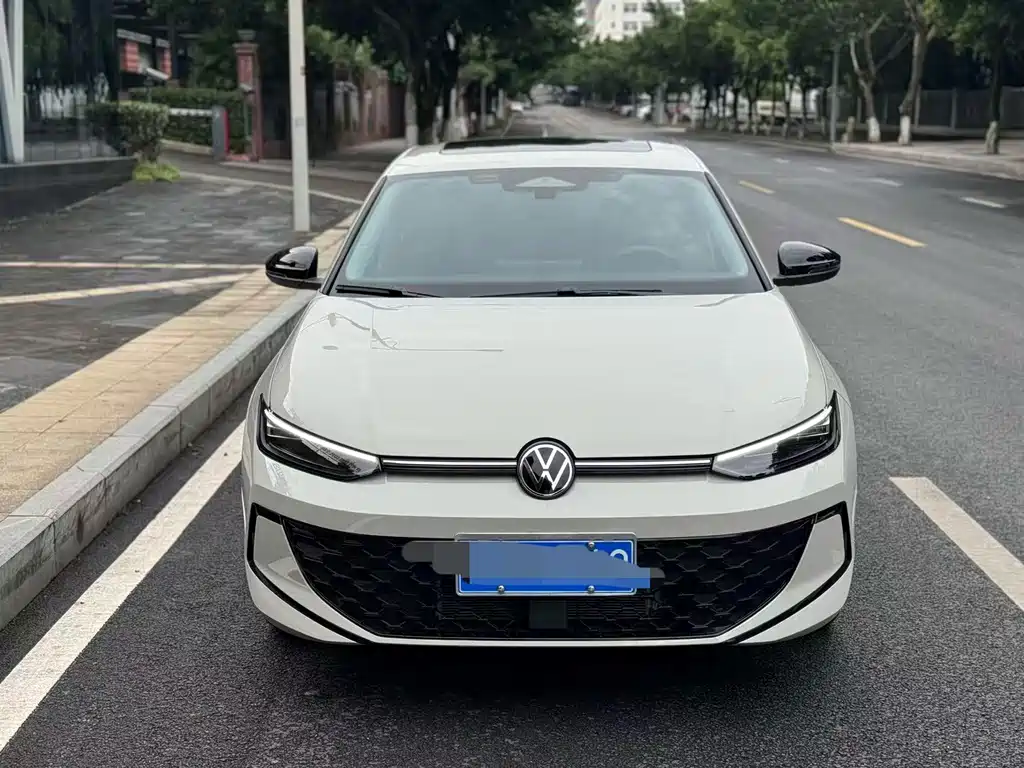 Volkswagen Lavida — миниатюра 3