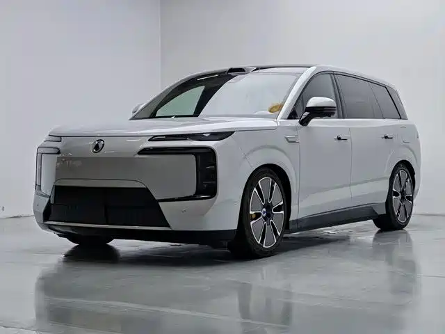 2025 Denza N8